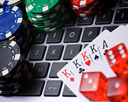 Indien befindet sich auf dem Kriegspfad gegen illegales Online-Glücksspiel: Verhaftungen, Blockaden und Millionen auf den Konten von "Maultieren"